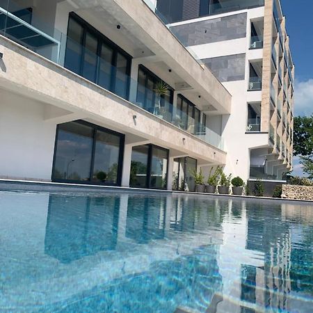 Lakeview Apartman Alsoors Luaran gambar